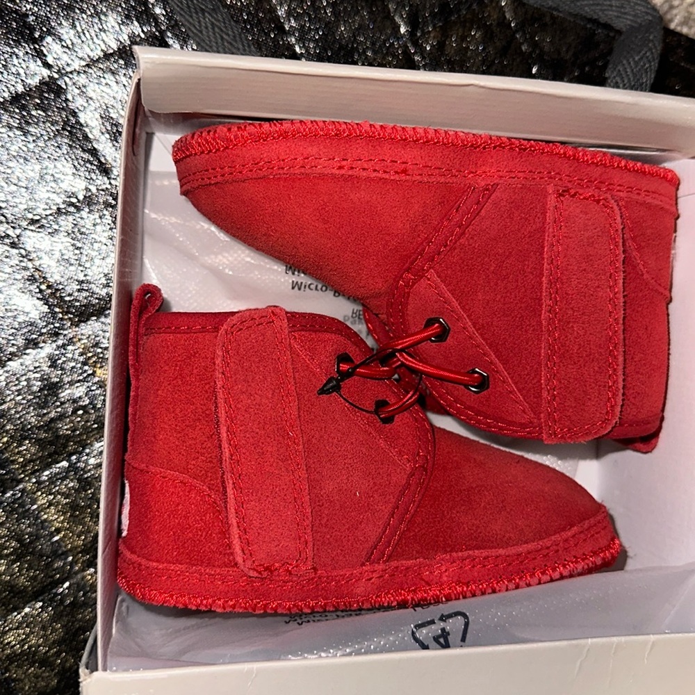 I BABY NEUMEL UGG BOOTS
